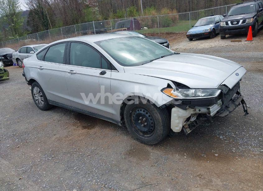2014 Ford Fusion S (VIN 1FA6P0G74E5381456) main photo
