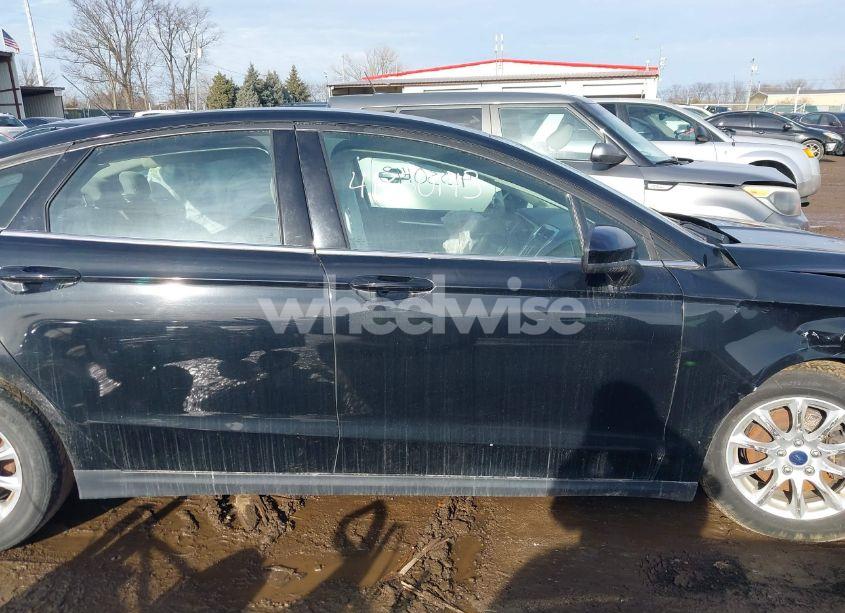 Photo 13 of 2016 Ford Fusion S (VIN 1FA6P0G74G5123974)