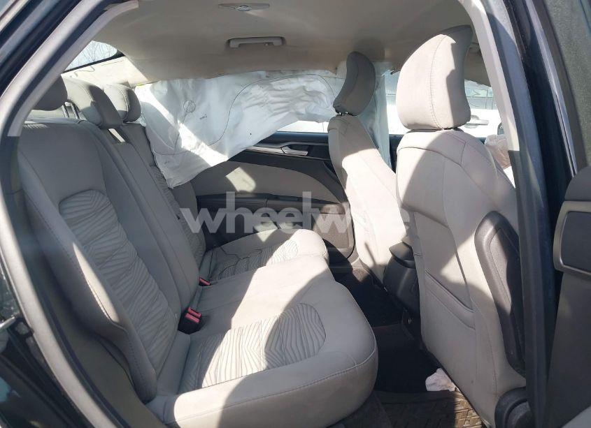 Photo 8 of 2016 Ford Fusion S (VIN 1FA6P0G74G5123974)