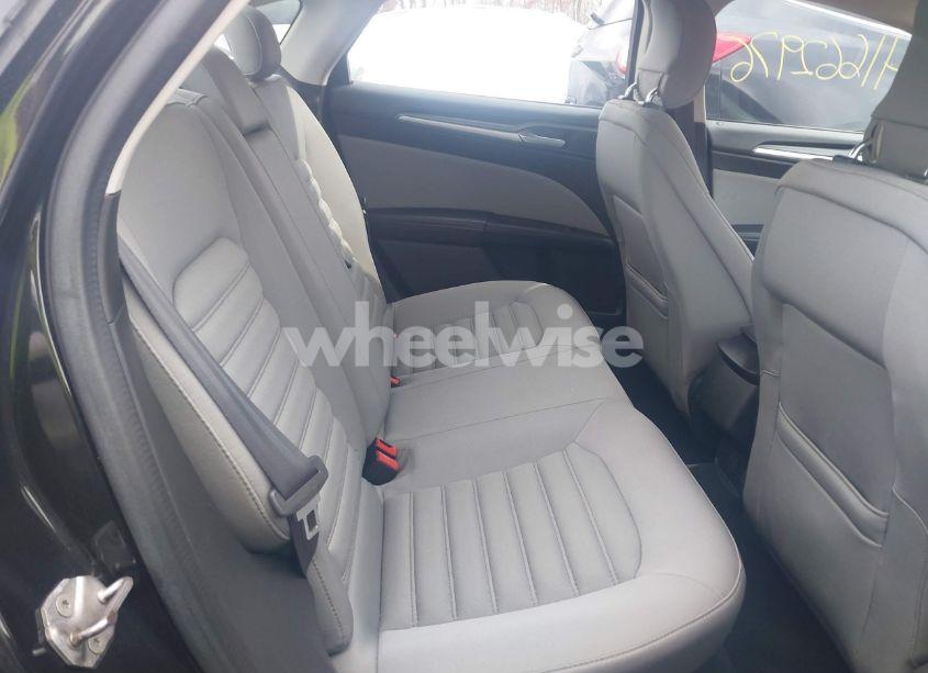 Photo 8 of 2014 Ford Fusion S (VIN 1FA6P0G75E5355996)