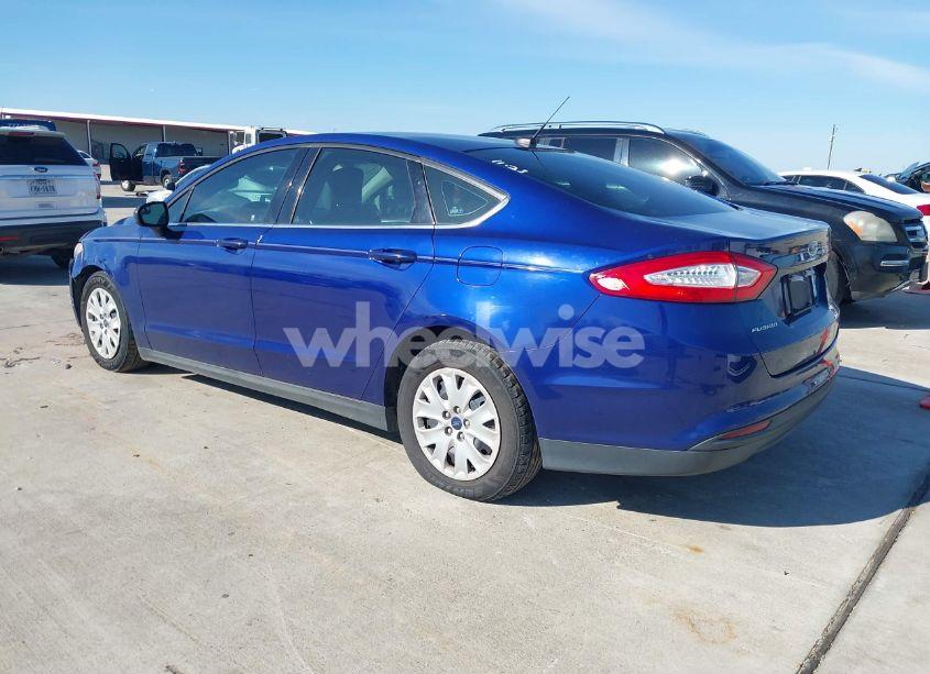 Photo 3 of 2014 Ford Fusion S (VIN 1FA6P0G75E5361233)