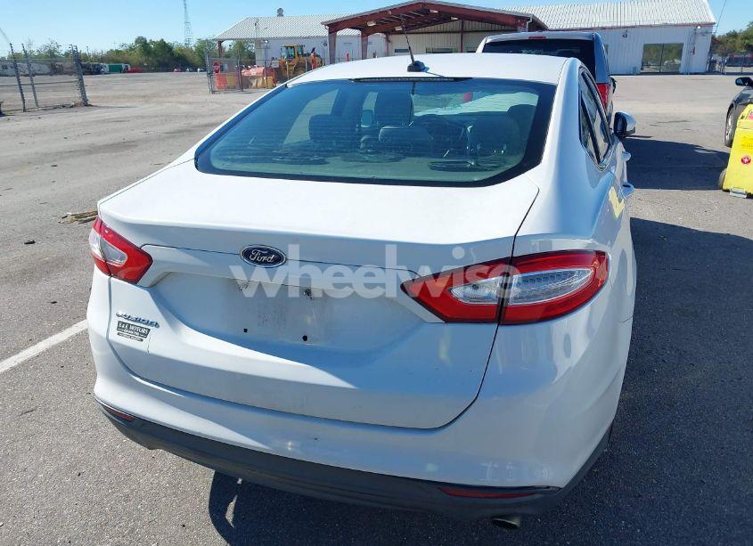 Photo 16 of 2014 Ford Fusion S (VIN 1FA6P0G75E5363886)