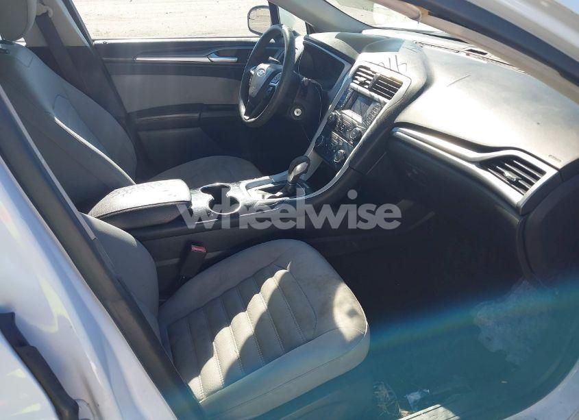 Photo 5 of 2014 Ford Fusion S (VIN 1FA6P0G75E5363886)