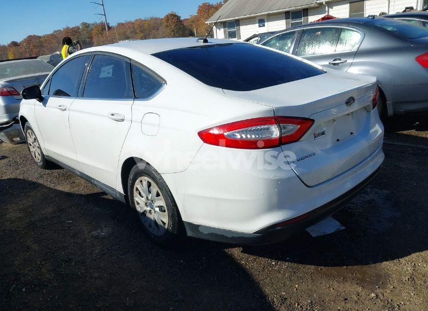 Photo 3 of 2014 Ford Fusion S (VIN 1FA6P0G75E5364620)