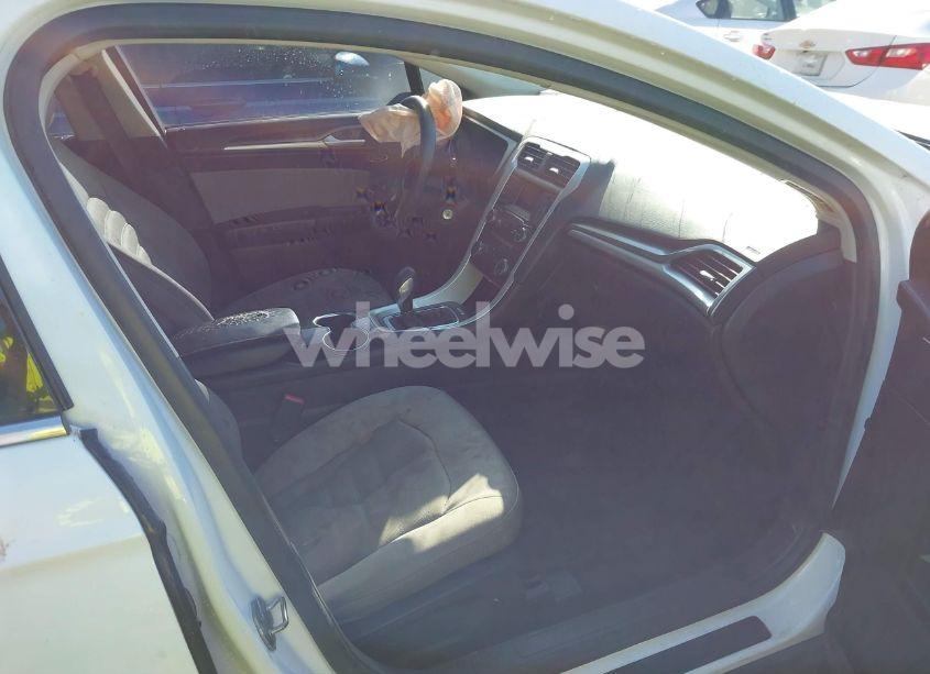 Photo 5 of 2014 Ford Fusion S (VIN 1FA6P0G75E5364620)