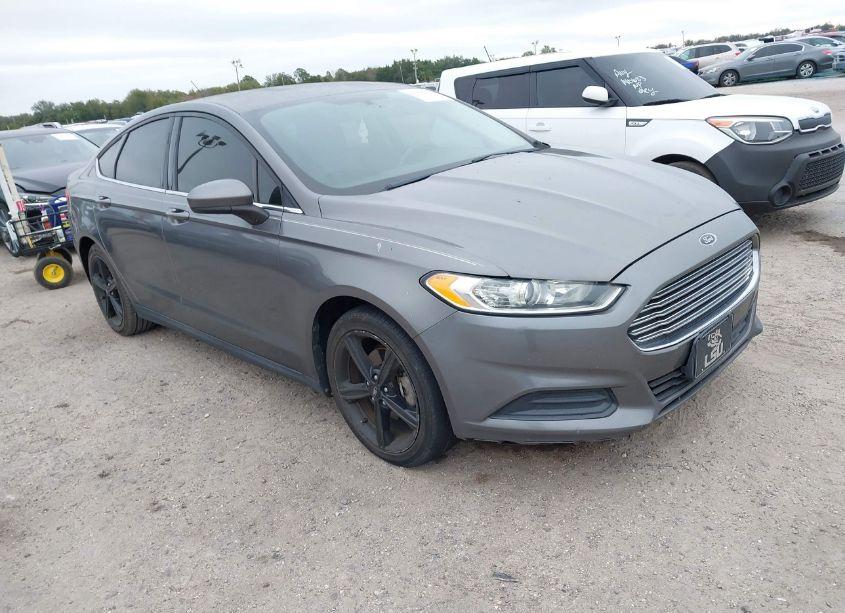 2014 Ford Fusion S (VIN 1FA6P0G75E5368845) main photo