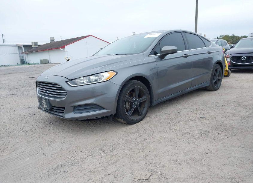 Photo 2 of 2014 Ford Fusion S (VIN 1FA6P0G75E5368845)