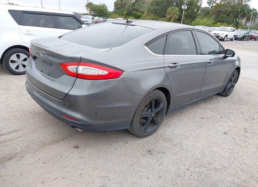 Photo 4 of 2014 Ford Fusion S (VIN 1FA6P0G75E5368845)