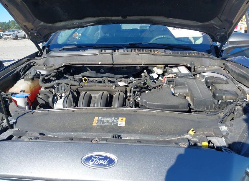 Photo 10 of 2014 Ford Fusion S (VIN 1FA6P0G75E5370062)