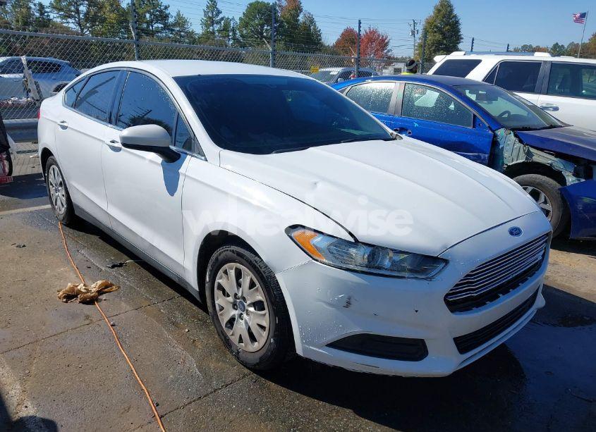2014 Ford Fusion S (VIN 1FA6P0G75E5401519) main photo
