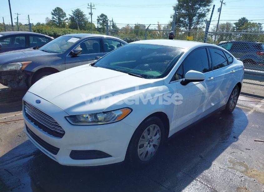 Photo 2 of 2014 Ford Fusion S (VIN 1FA6P0G75E5401519)
