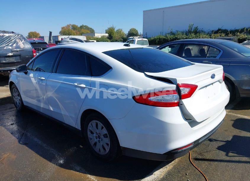 Photo 3 of 2014 Ford Fusion S (VIN 1FA6P0G75E5401519)
