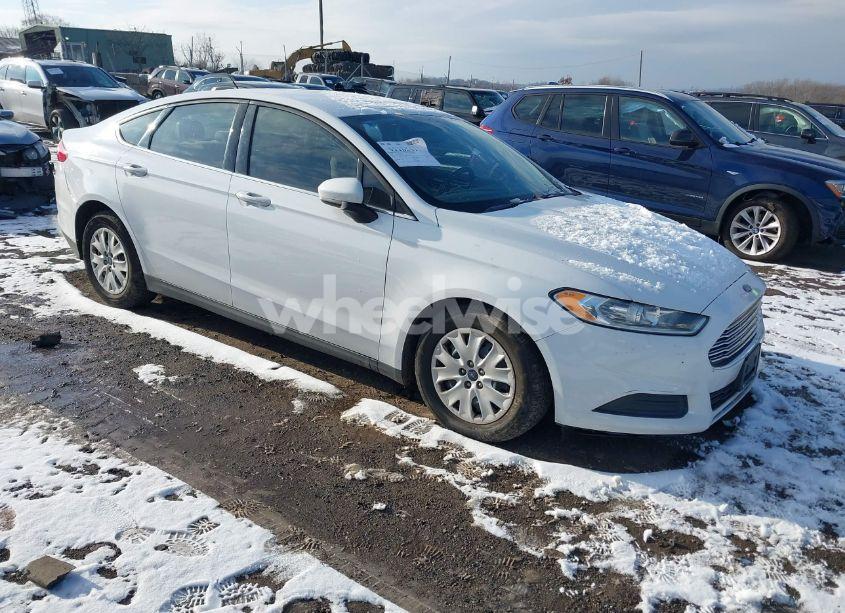 2014 Ford Fusion S (VIN 1FA6P0G75E5403495) main photo