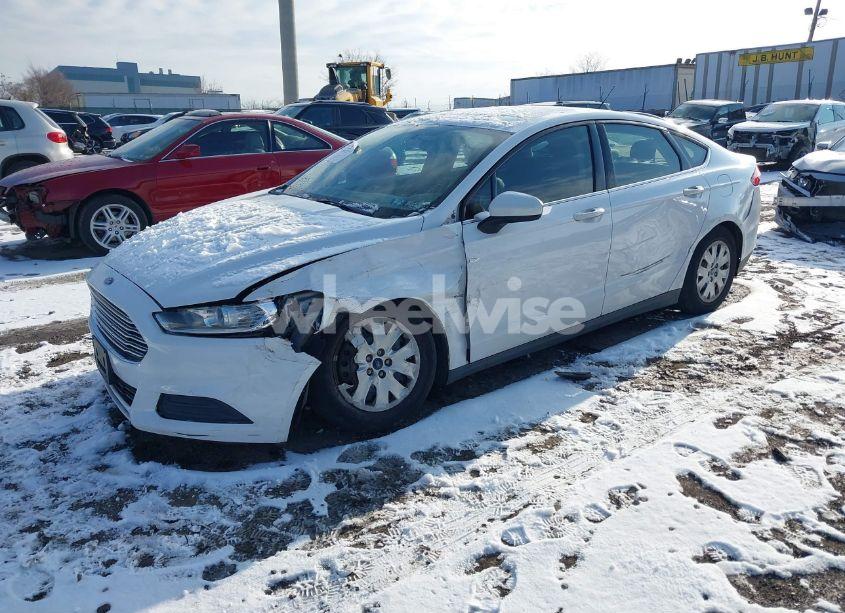 Photo 2 of 2014 Ford Fusion S (VIN 1FA6P0G75E5403495)