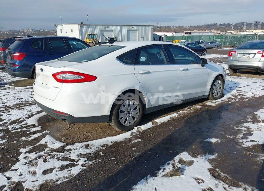 Photo 4 of 2014 Ford Fusion S (VIN 1FA6P0G75E5403495)