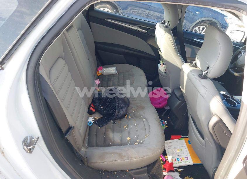 Photo 8 of 2014 Ford Fusion S (VIN 1FA6P0G75E5403495)