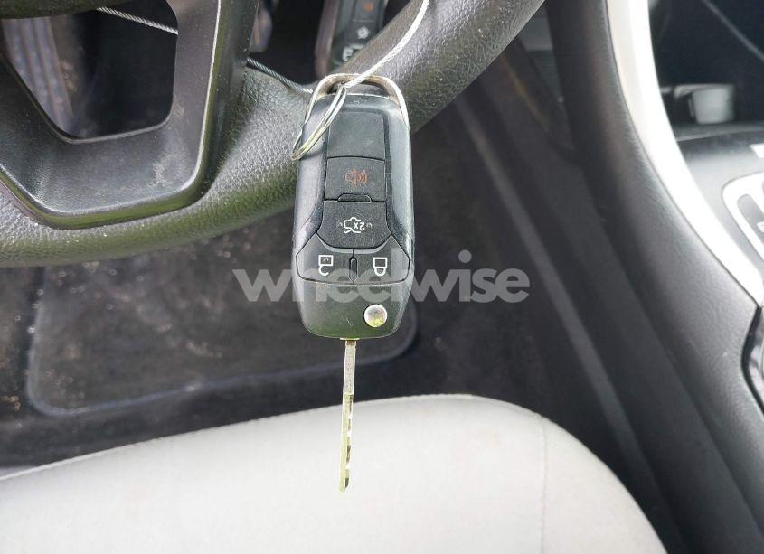 Photo 11 of 2016 Ford Fusion S (VIN 1FA6P0G75G5113776)