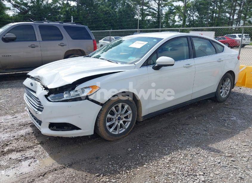 Photo 2 of 2016 Ford Fusion S (VIN 1FA6P0G75G5113776)