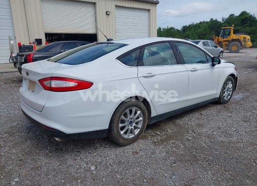 Photo 4 of 2016 Ford Fusion S (VIN 1FA6P0G75G5113776)
