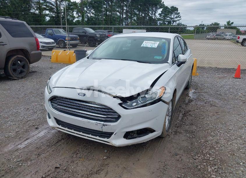 Photo 6 of 2016 Ford Fusion S (VIN 1FA6P0G75G5113776)