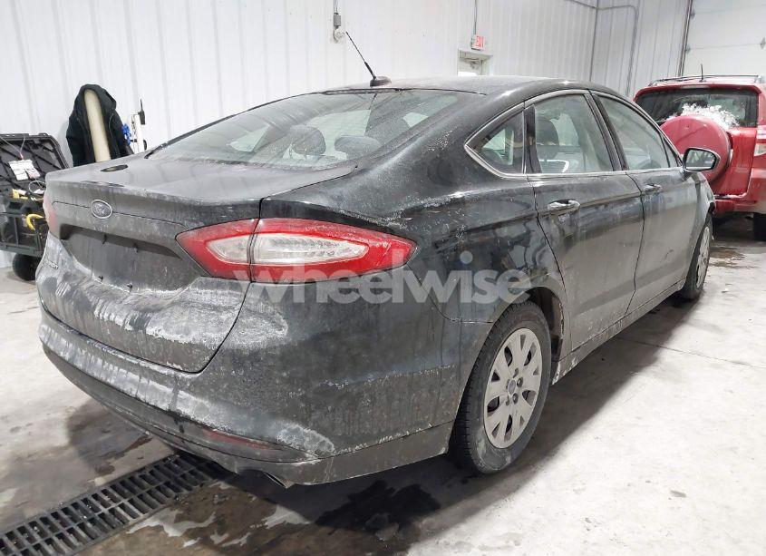 Photo 4 of 2014 Ford Fusion S (VIN 1FA6P0G76E5358681)