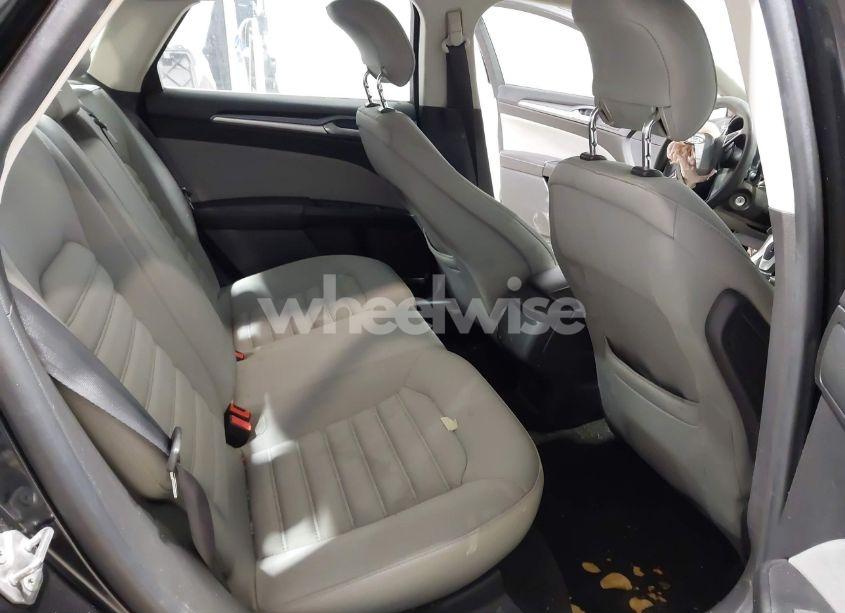 Photo 8 of 2014 Ford Fusion S (VIN 1FA6P0G76E5358681)