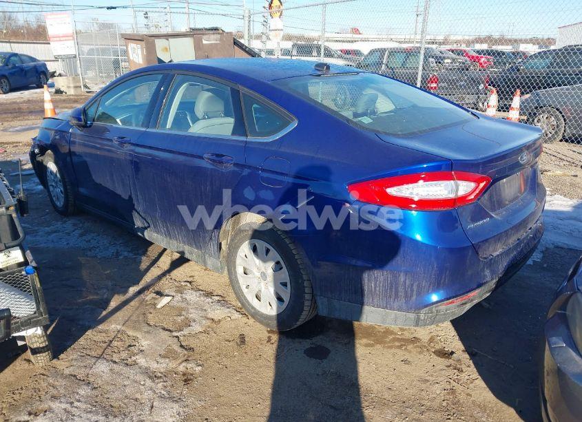 Photo 3 of 2014 Ford Fusion S (VIN 1FA6P0G76E5385749)