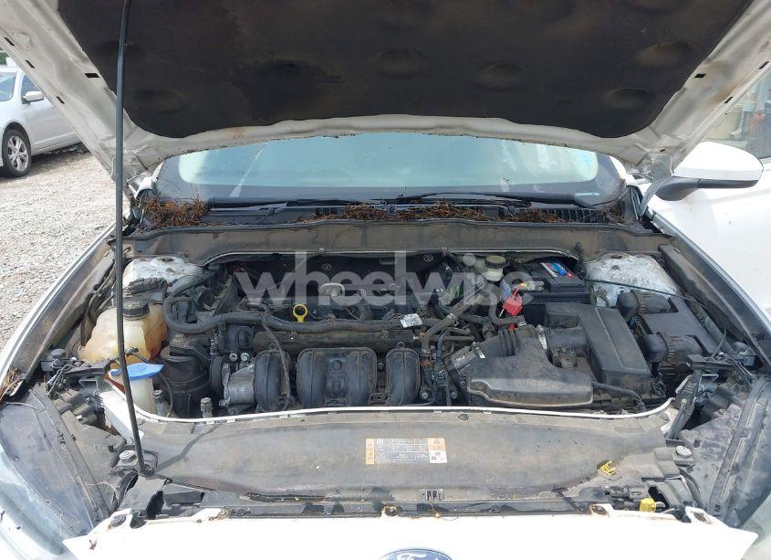 Photo 10 of 2015 Ford Fusion S (VIN 1FA6P0G76F5120461)