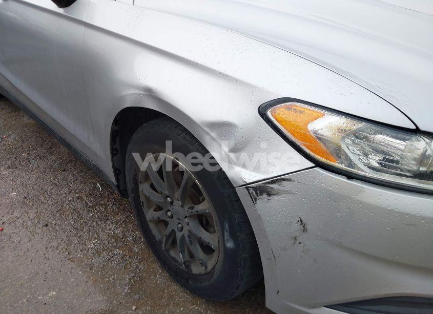 Photo 6 of 2015 Ford Fusion S (VIN 1FA6P0G76F5127393)