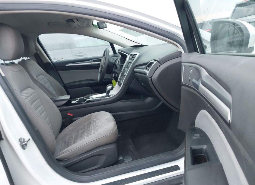 Photo 5 of 2016 Ford Fusion S (VIN 1FA6P0G76G5121322)