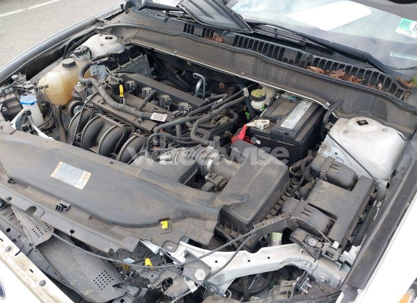 Photo 10 of 2014 Ford Fusion S (VIN 1FA6P0G77E5364330)