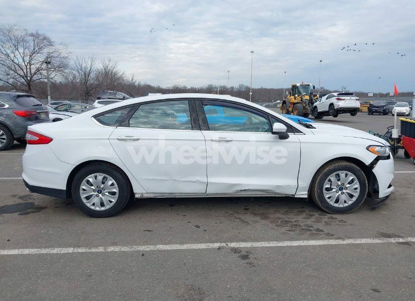 Photo 13 of 2014 Ford Fusion S (VIN 1FA6P0G77E5364330)
