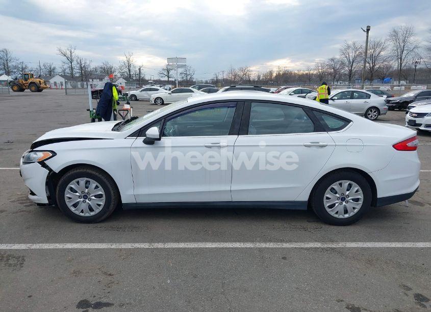 Photo 14 of 2014 Ford Fusion S (VIN 1FA6P0G77E5364330)