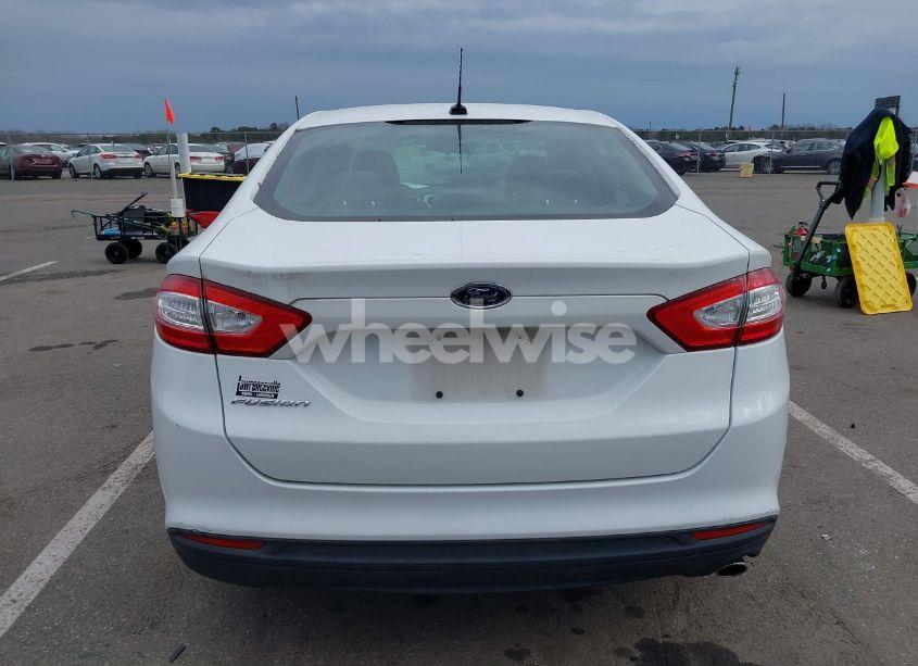 Photo 16 of 2014 Ford Fusion S (VIN 1FA6P0G77E5364330)
