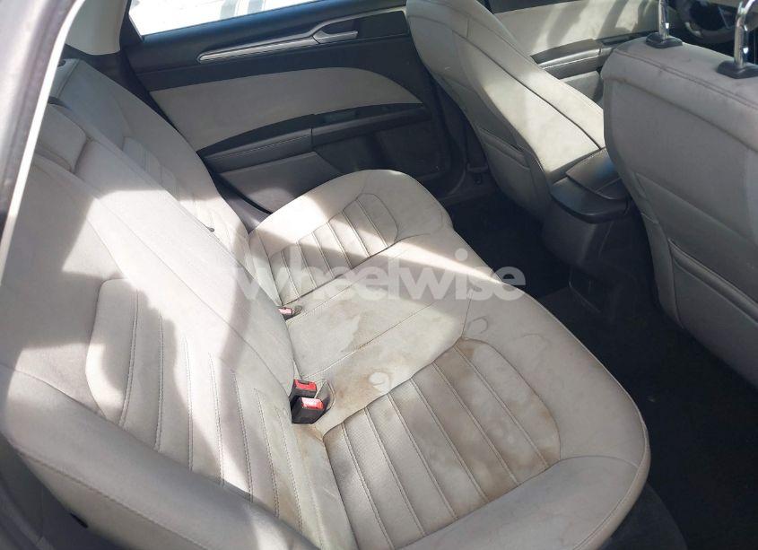 Photo 8 of 2014 Ford Fusion S (VIN 1FA6P0G77E5368782)