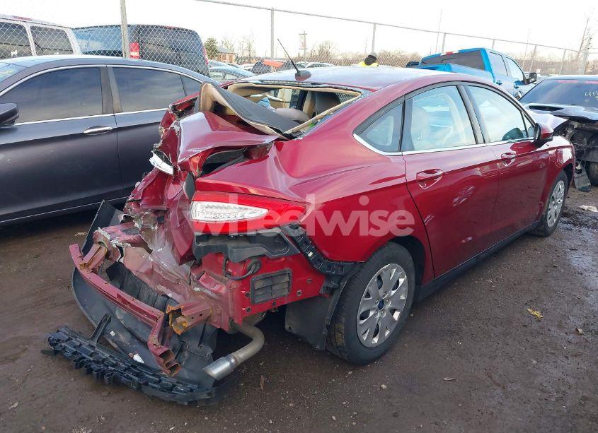 Photo 4 of 2014 Ford Fusion S (VIN 1FA6P0G77E5392175)