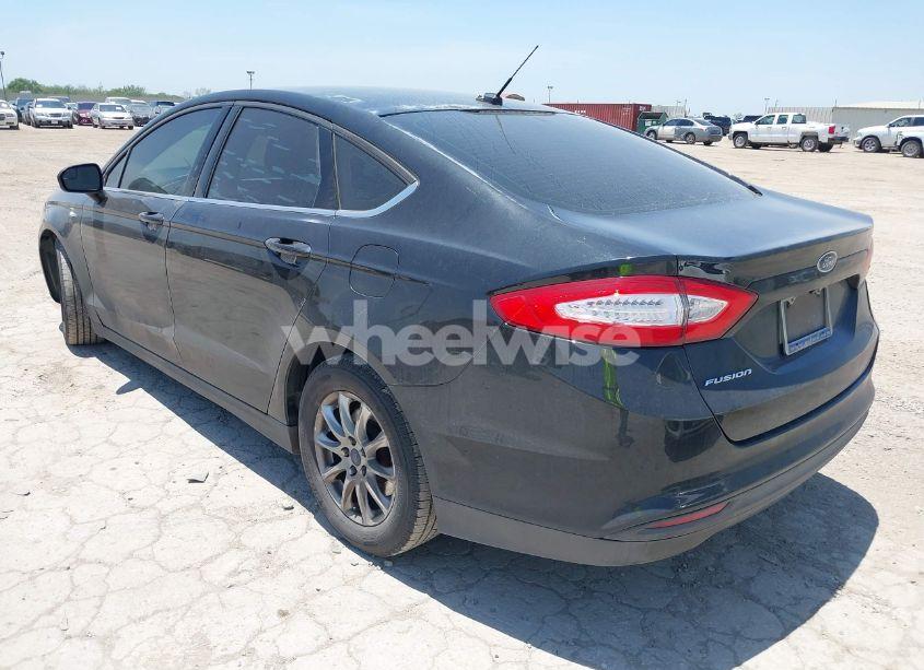 Photo 3 of 2015 Ford Fusion S (VIN 1FA6P0G77F5106634)
