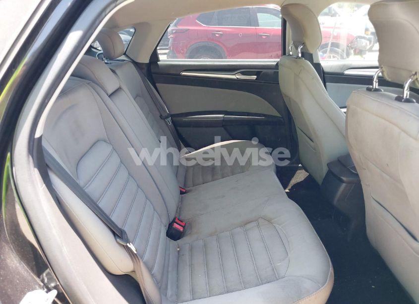 Photo 8 of 2015 Ford Fusion S (VIN 1FA6P0G77F5106634)