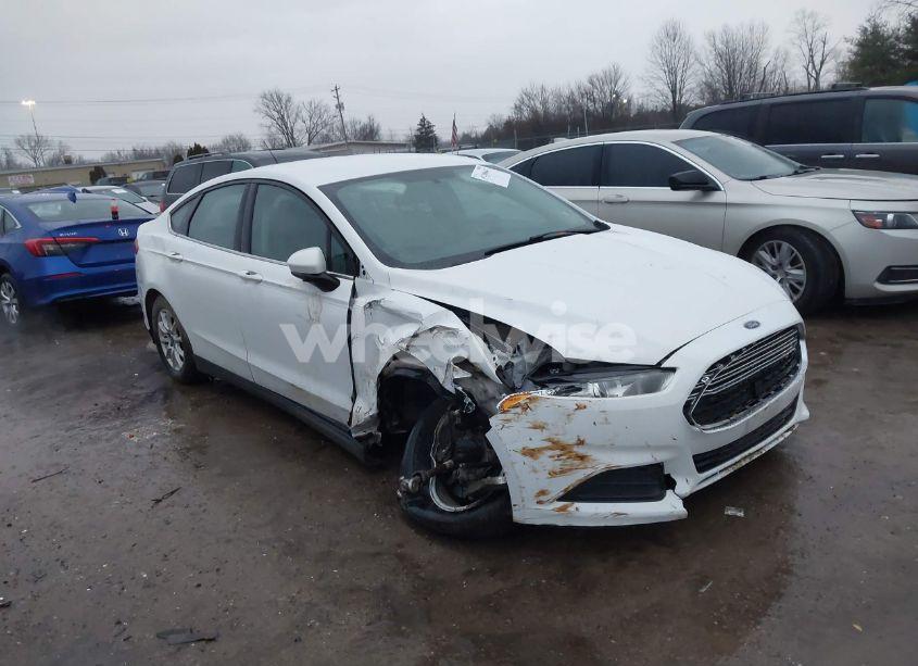 2015 Ford Fusion S (VIN 1FA6P0G77F5118296) main photo
