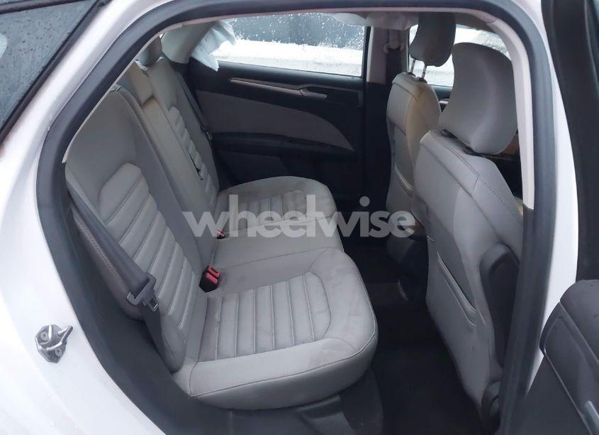 Photo 8 of 2015 Ford Fusion S (VIN 1FA6P0G77F5118296)