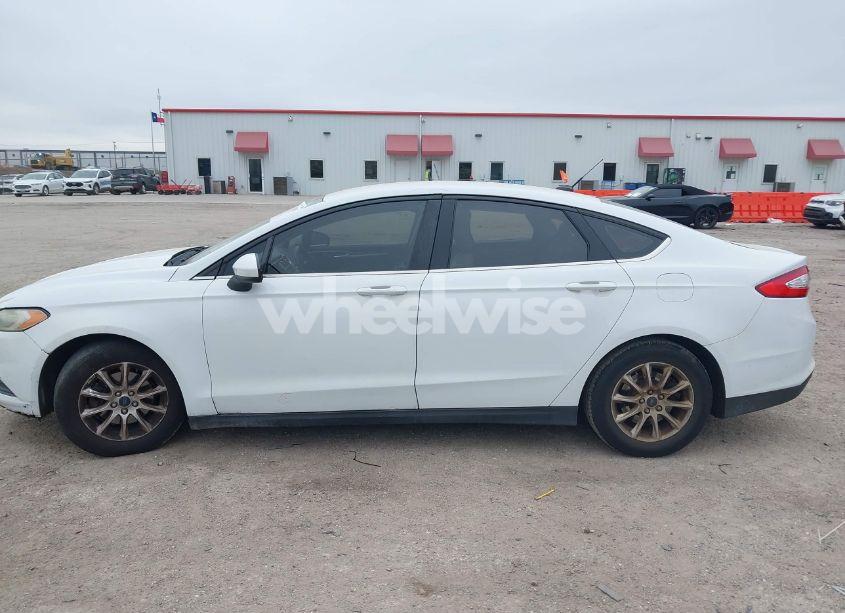 Photo 14 of 2015 Ford Fusion S (VIN 1FA6P0G77F5122848)