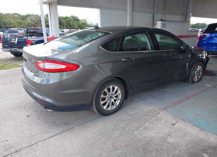Photo 4 of 2016 Ford Fusion S (VIN 1FA6P0G77G5106683)