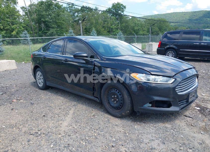 2014 Ford Fusion S (VIN 1FA6P0G78E5373845) main photo