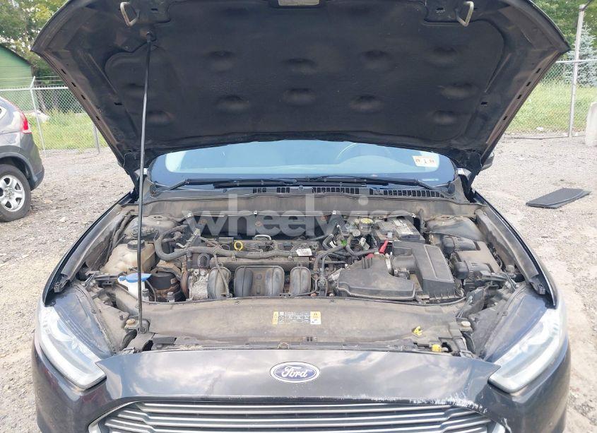 Photo 10 of 2014 Ford Fusion S (VIN 1FA6P0G78E5373845)