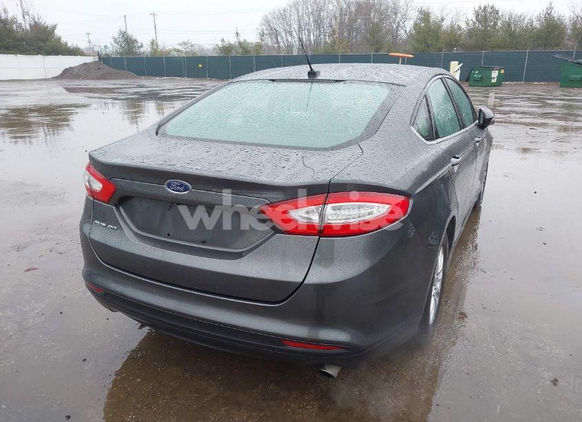 Photo 4 of 2015 Ford Fusion S (VIN 1FA6P0G78F5111826)