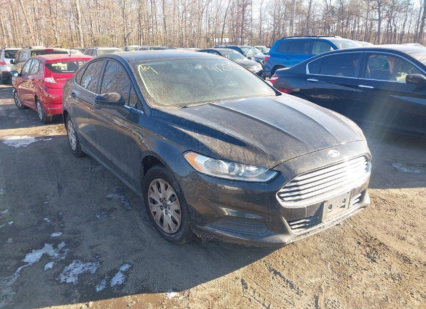 2014 Ford Fusion S (VIN 1FA6P0G79E5359470) main photo