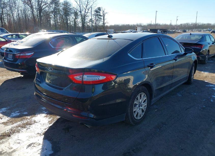 Photo 4 of 2014 Ford Fusion S (VIN 1FA6P0G79E5359470)