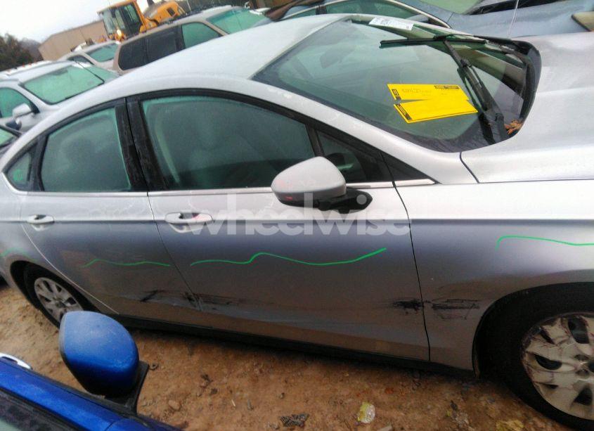 Photo 13 of 2014 Ford Fusion S (VIN 1FA6P0G79E5374261)