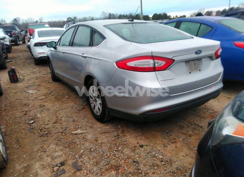 Photo 3 of 2014 Ford Fusion S (VIN 1FA6P0G79E5374261)