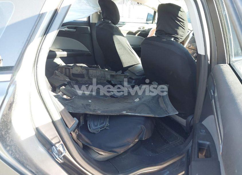 Photo 8 of 2014 Ford Fusion S (VIN 1FA6P0G79E5401796)